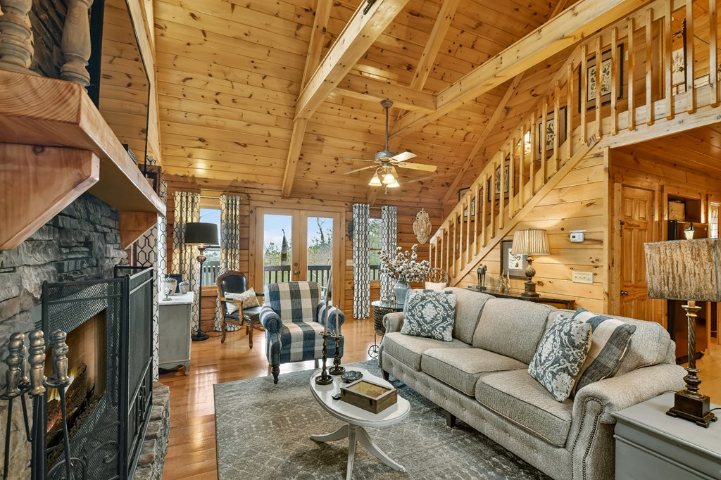 54 Channing Hollow Property Photo 4