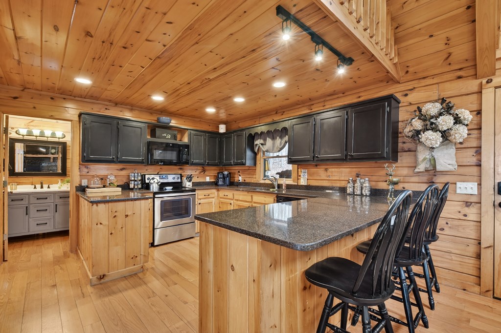 54 Channing Hollow Property Photo 8