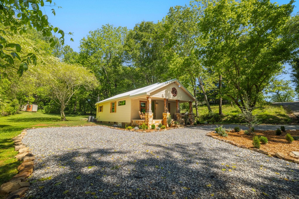 50 River Street Property Photo 3