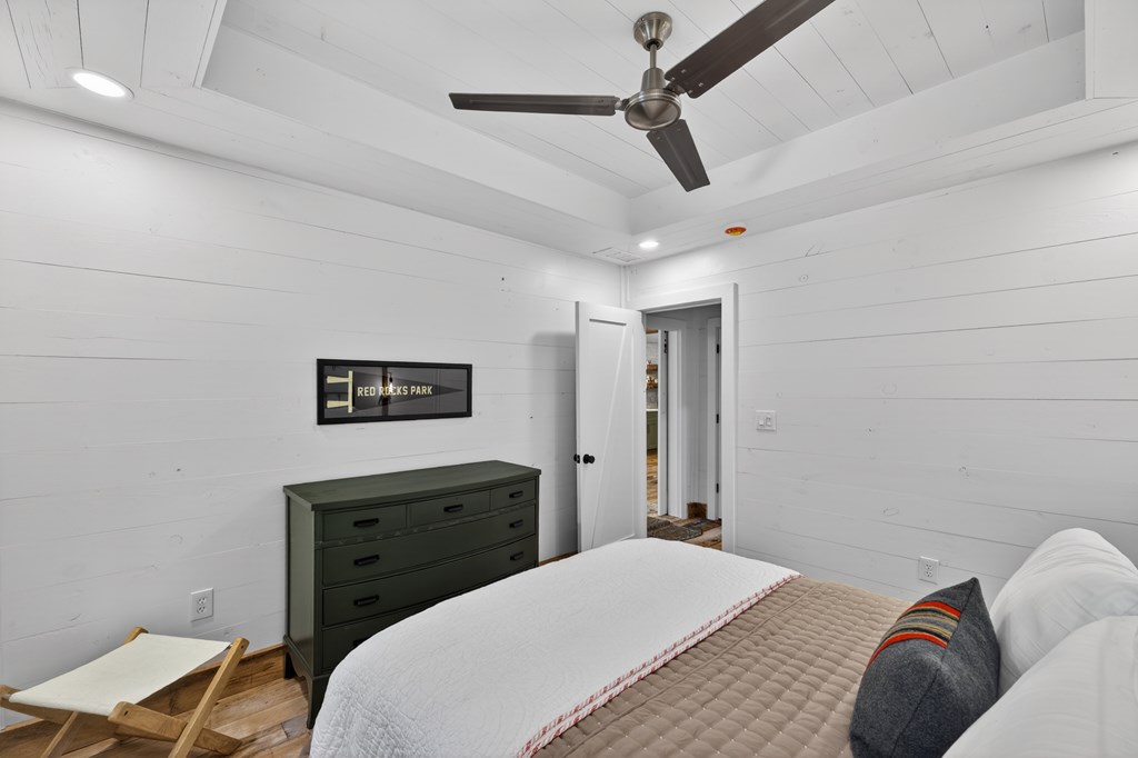 50 River Street Property Photo 11
