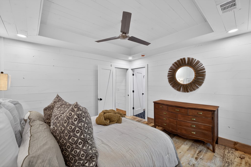 50 River Street Property Photo 15