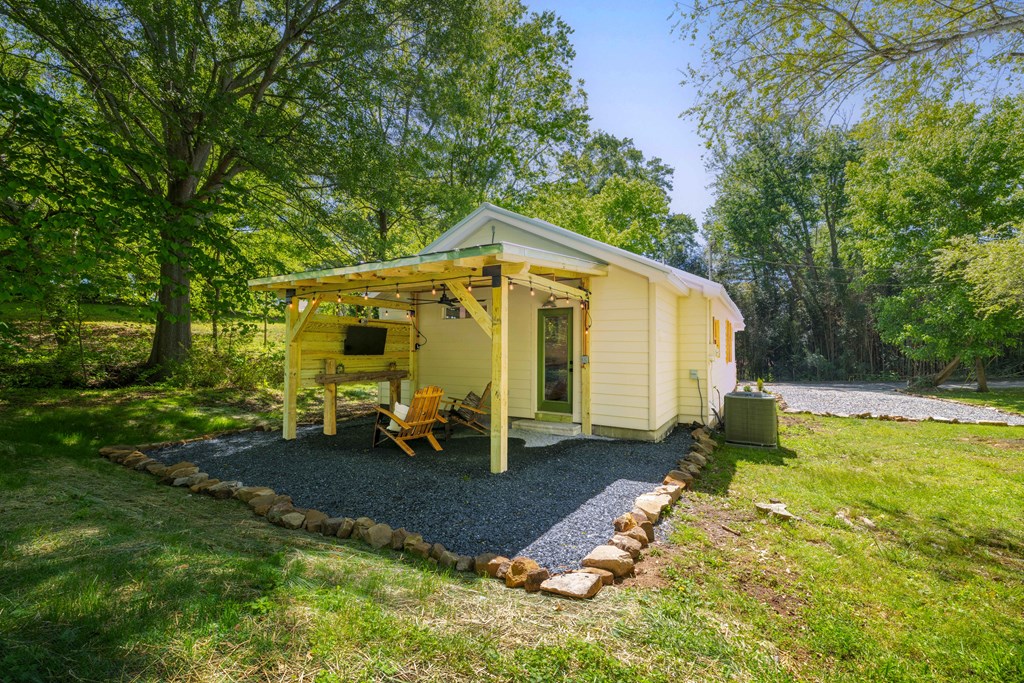 50 River Street Property Photo 21