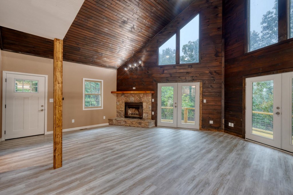 125 Big Foot Lane Property Photo 7