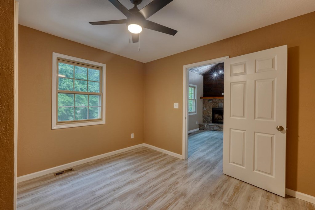 125 Big Foot Lane Property Photo 15