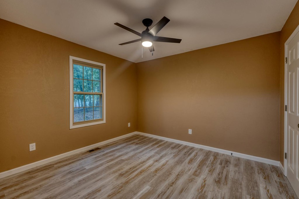 125 Big Foot Lane Property Photo 19