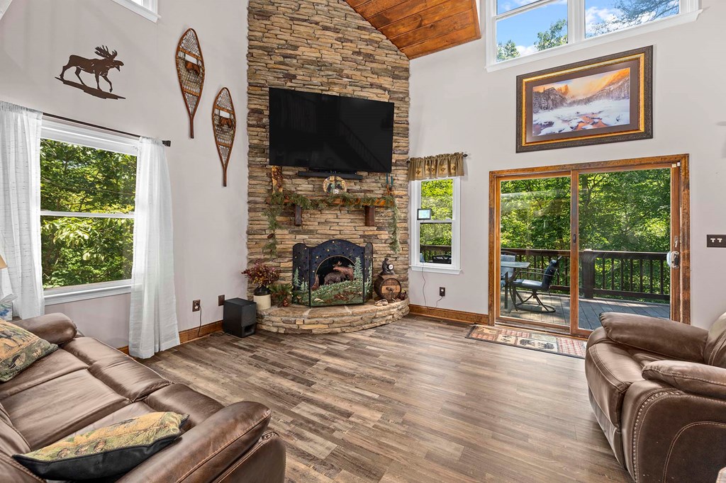 120 Walnut Mountain Court Property Photo 4