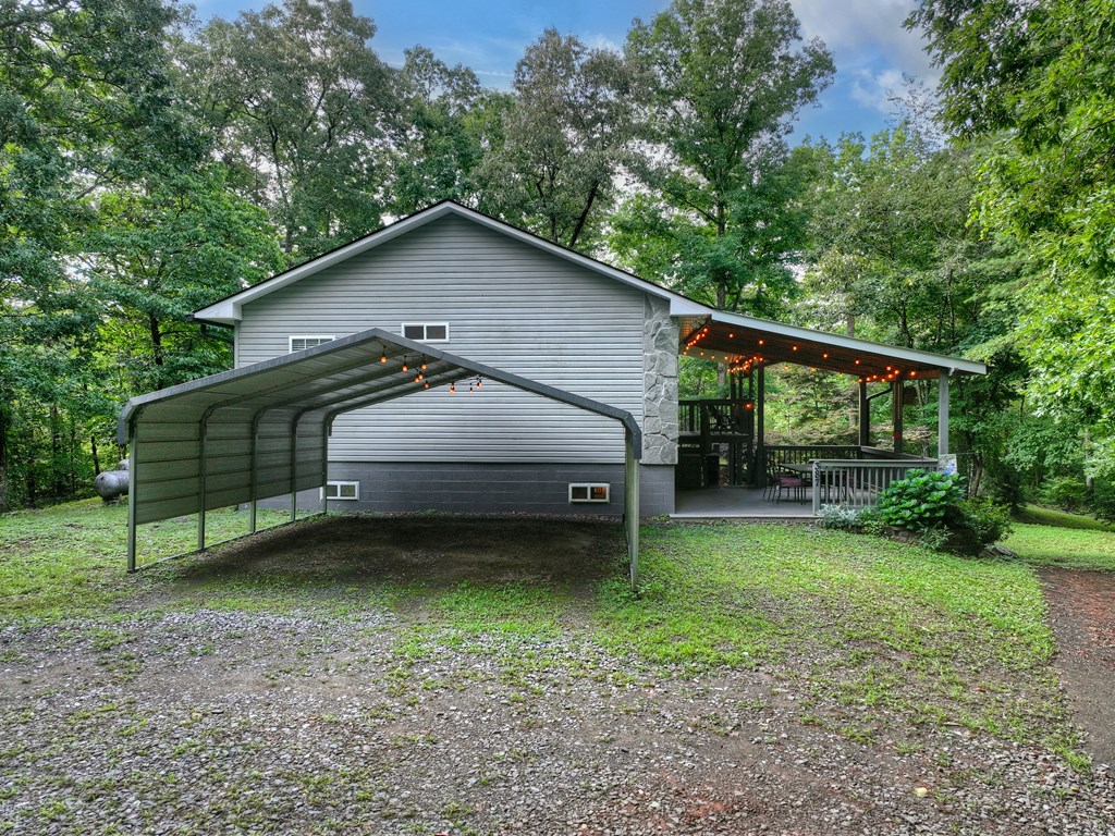387 Ruby Lane Property Photo 3