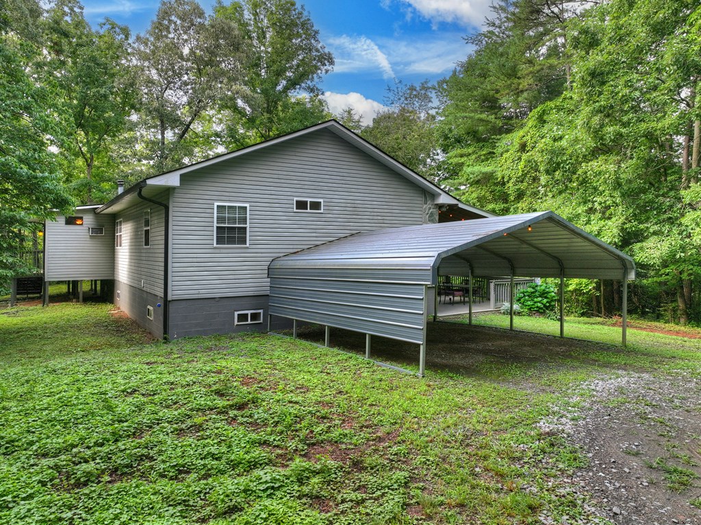 387 Ruby Lane Property Photo 4