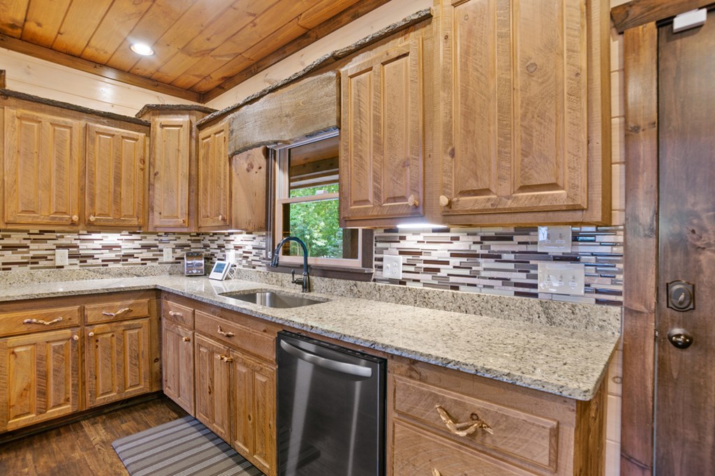 231 Kyle Road Property Photo 14