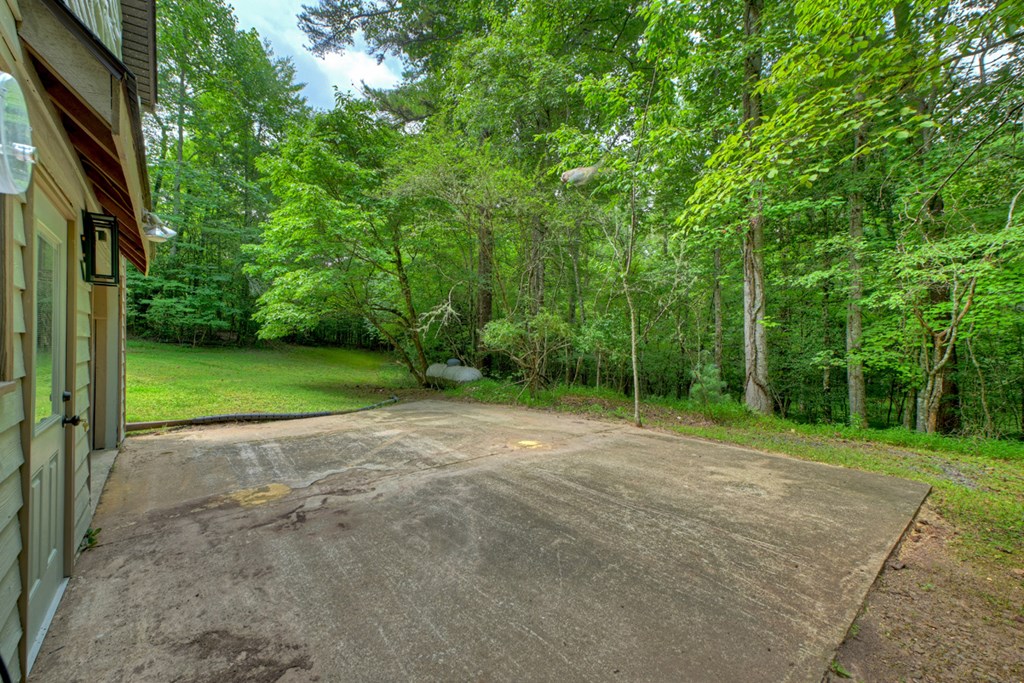 6162 Hardscrabble Road Property Photo 16