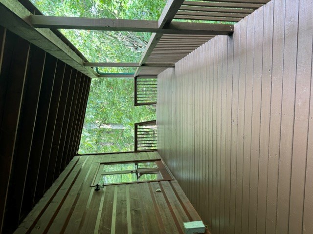 690 Oak Ridge Road Property Photo 2