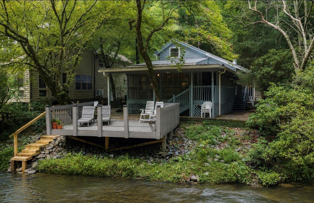 62 Whitewater Property Photo 1