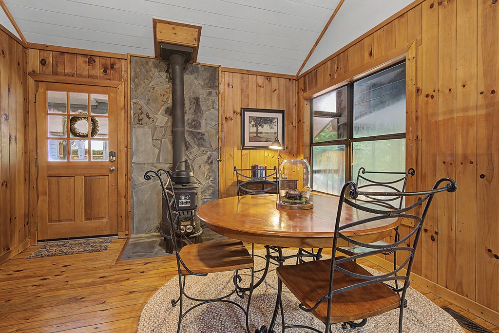 62 Whitewater Property Photo 6