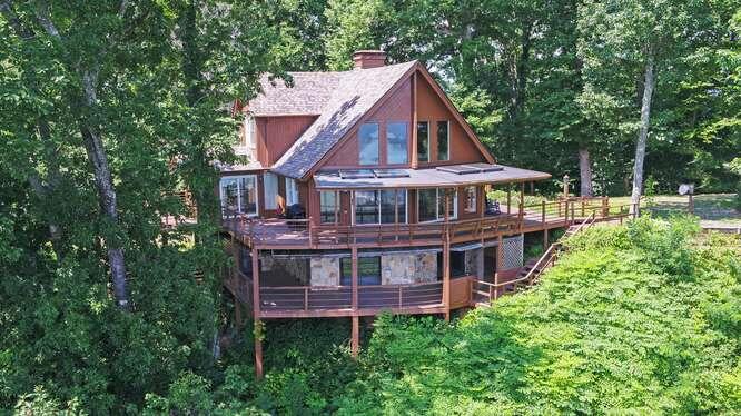 995 Mining Gap Trail Property Photo 1