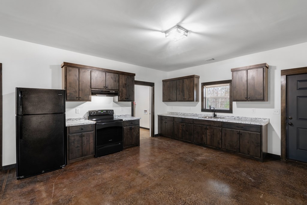 137a Johnson Ford Road Property Photo 3