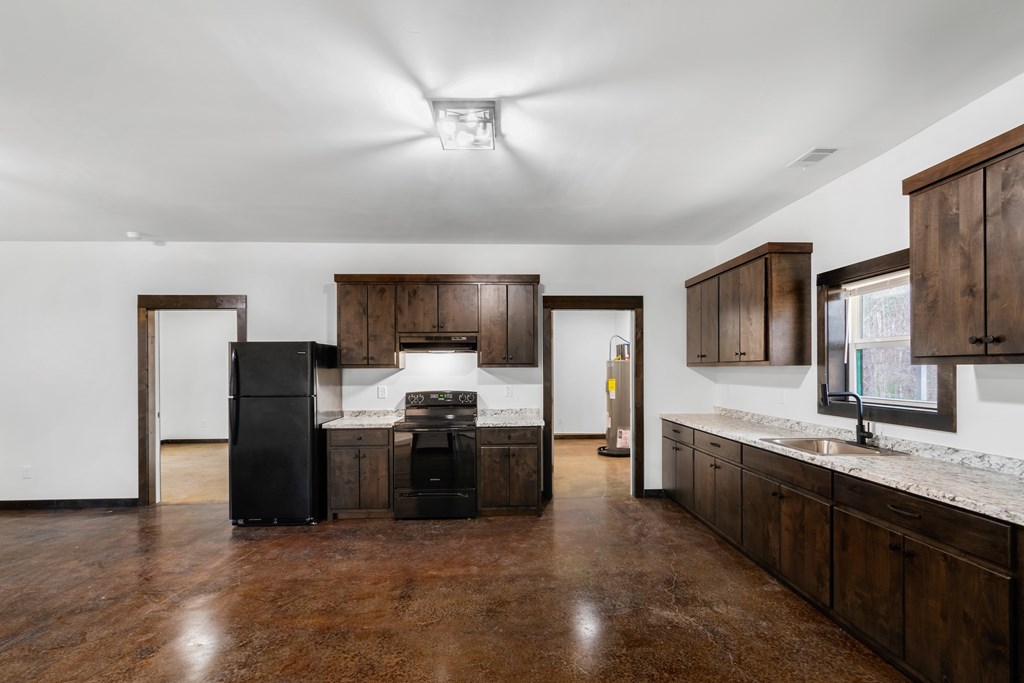 137a Johnson Ford Road Property Photo 4