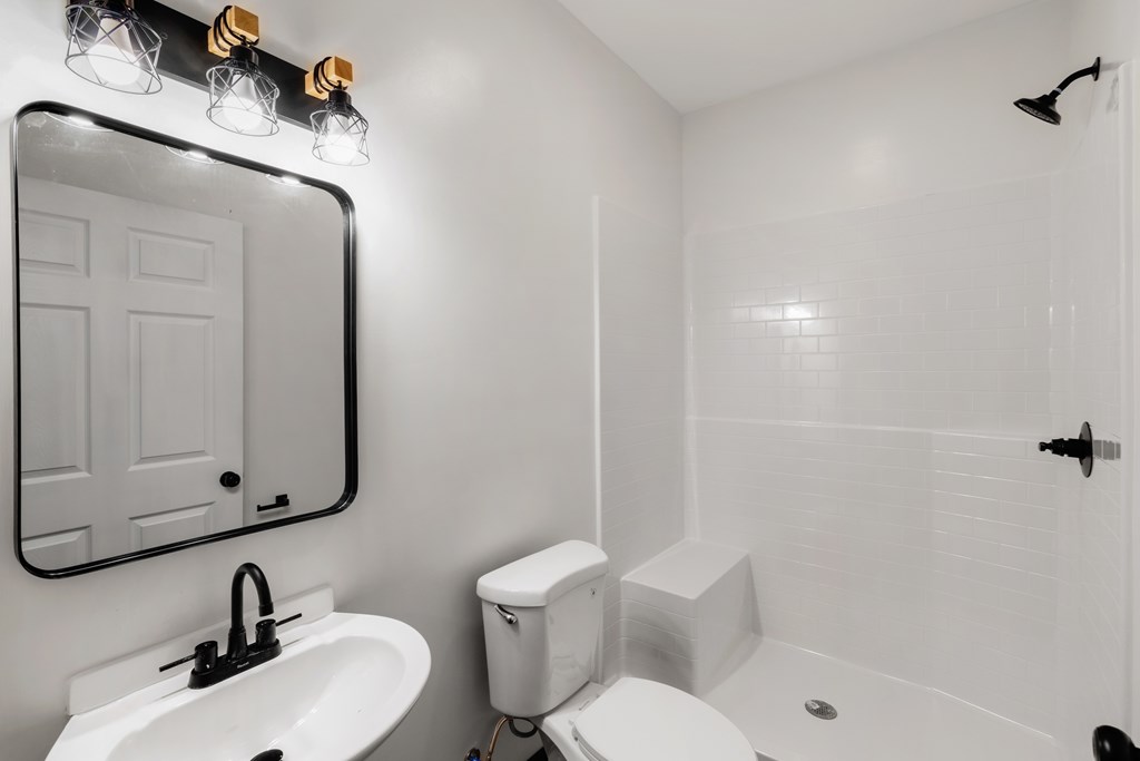 137a Johnson Ford Road Property Photo 6