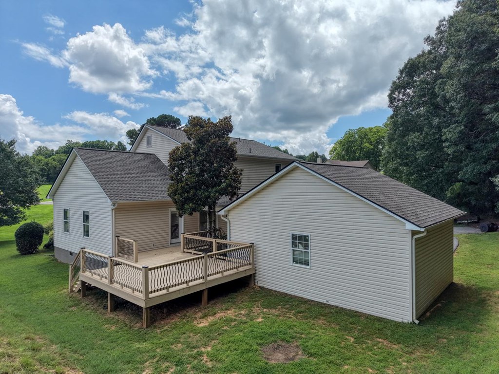 100 Colonsay Trace Property Photo 5