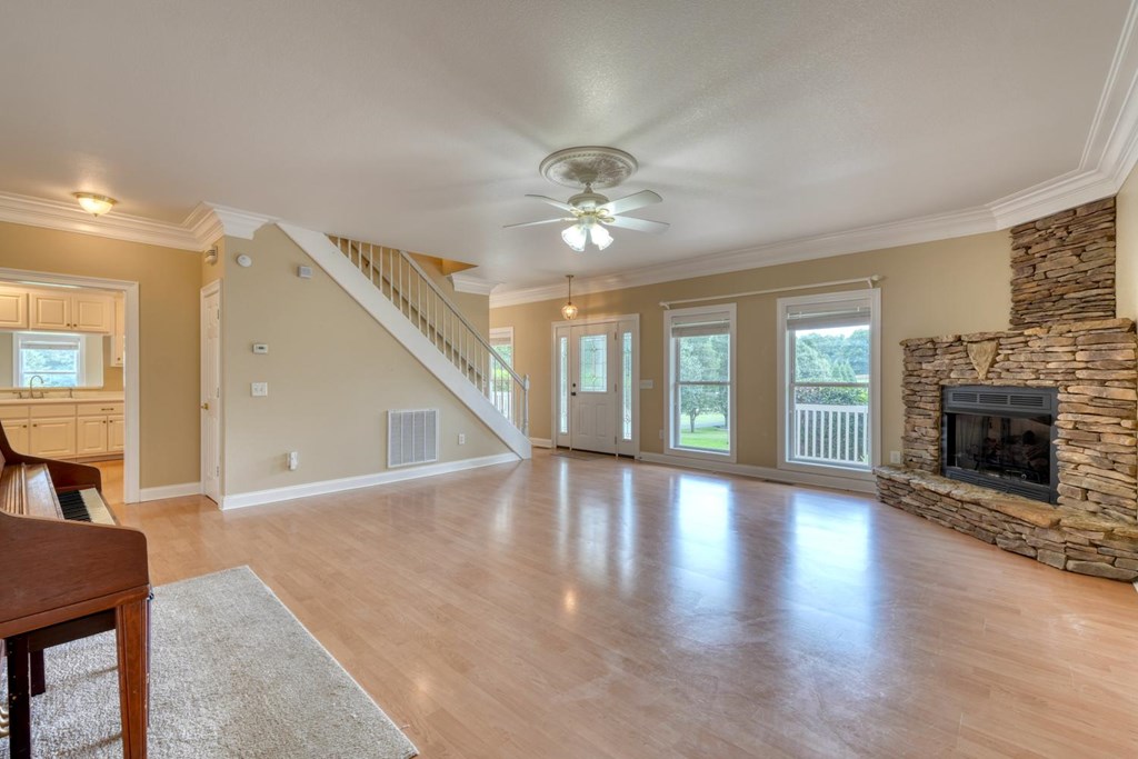 100 Colonsay Trace Property Photo 9
