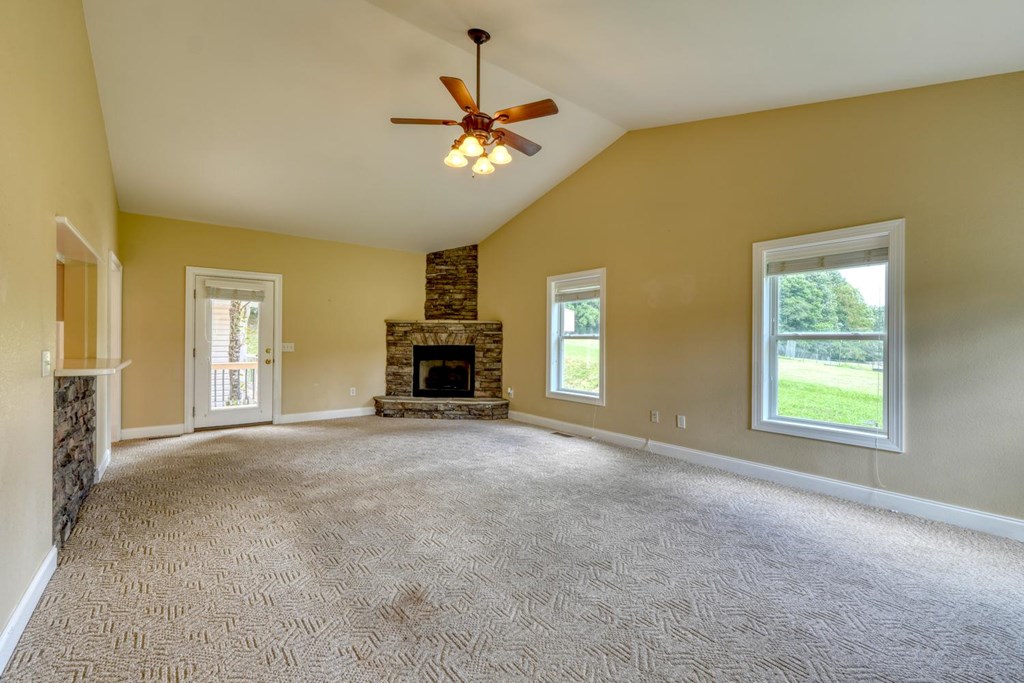 100 Colonsay Trace Property Photo 17