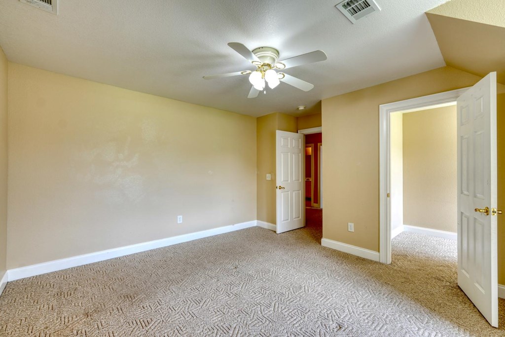100 Colonsay Trace Property Photo 28