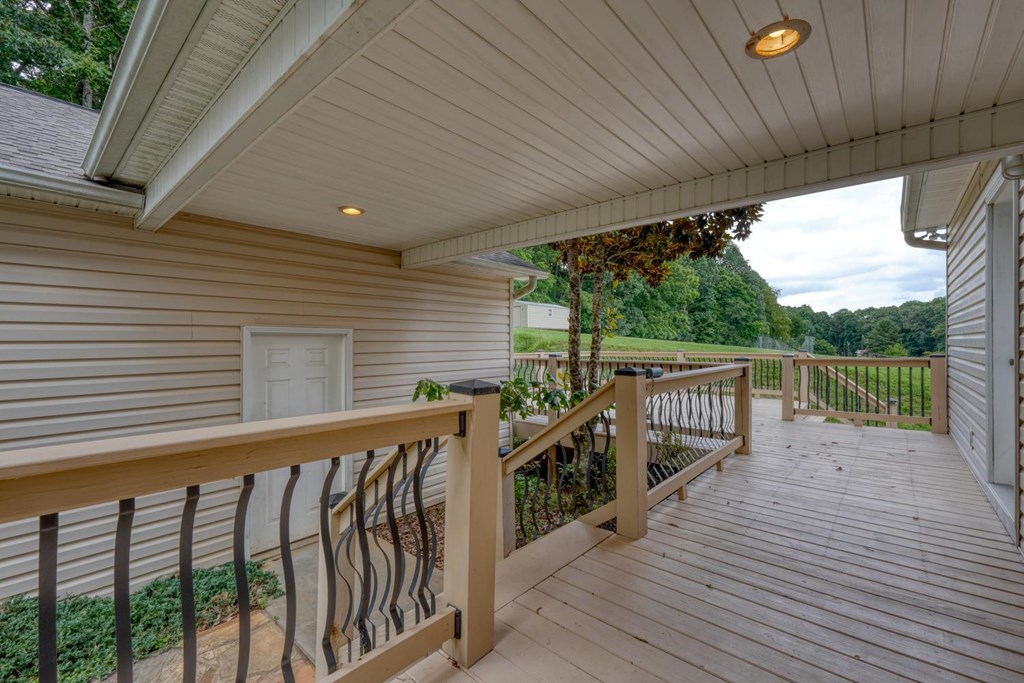 100 Colonsay Trace Property Photo 31