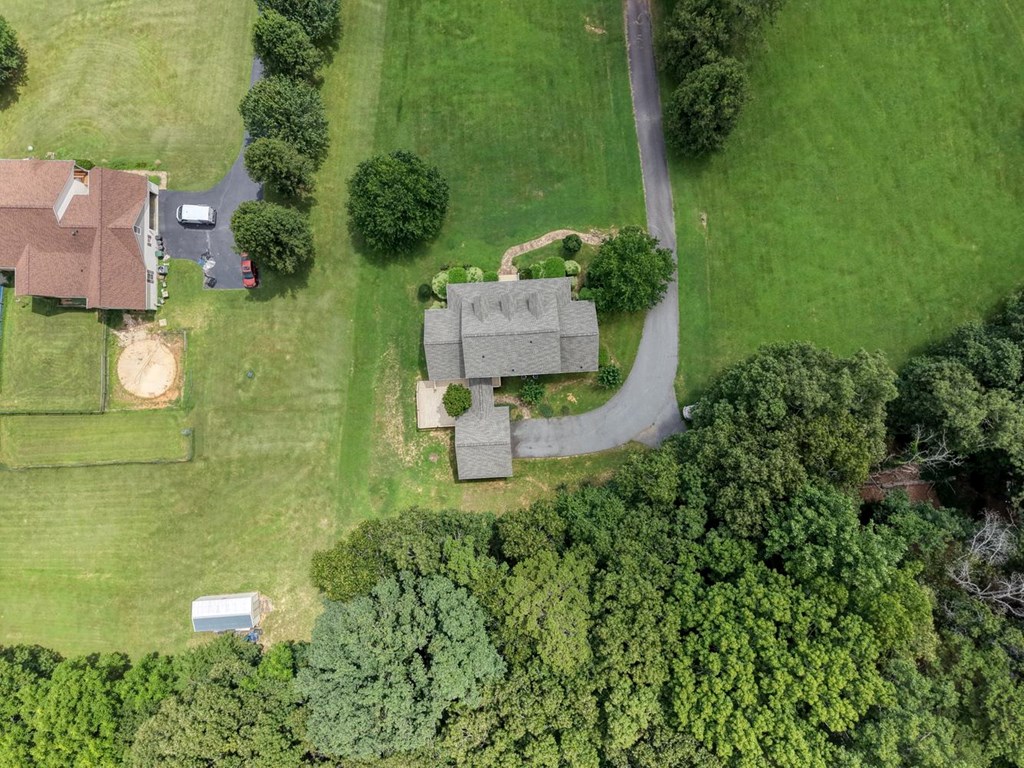 100 Colonsay Trace Property Photo 32