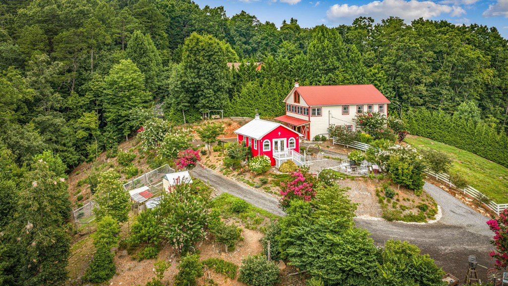 53 Fox Run Property Photo 2
