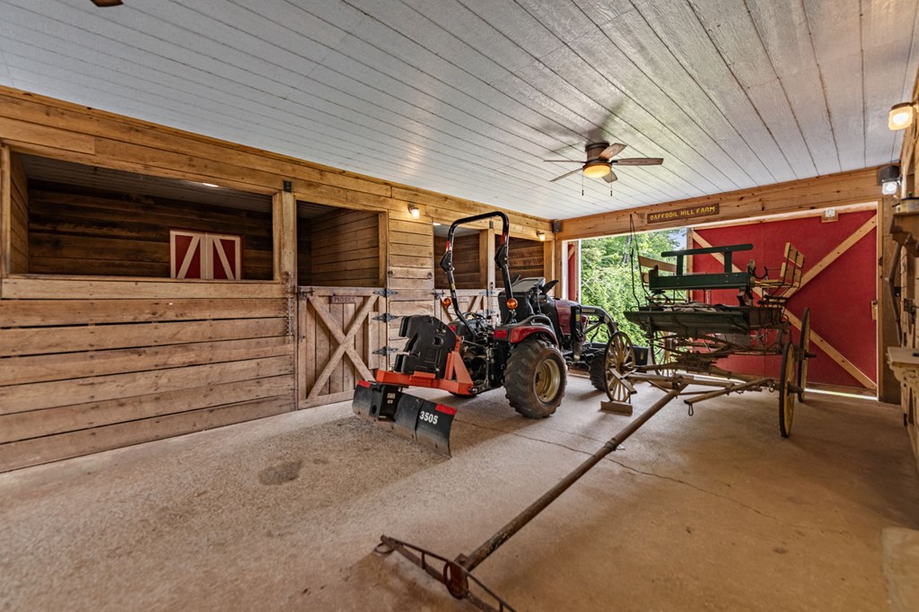 53 Fox Run Property Photo 33