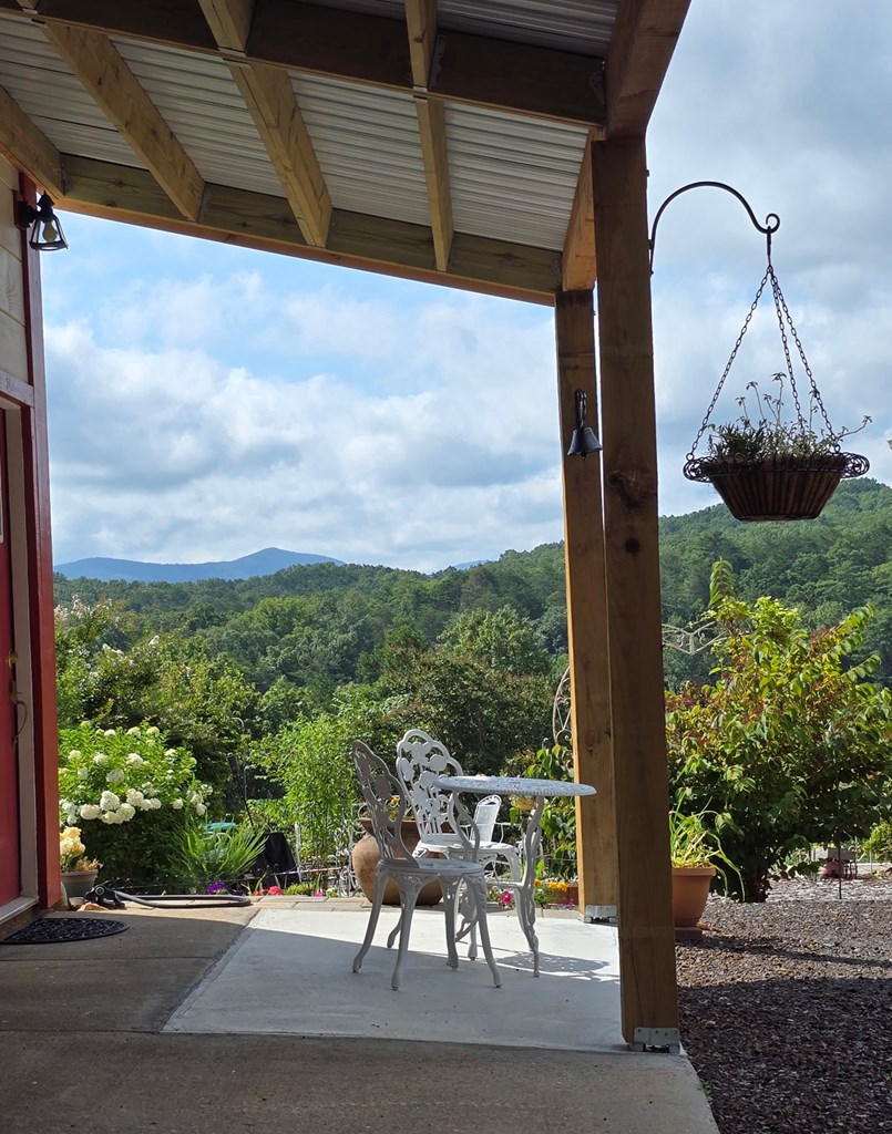 53 Fox Run Property Photo 37