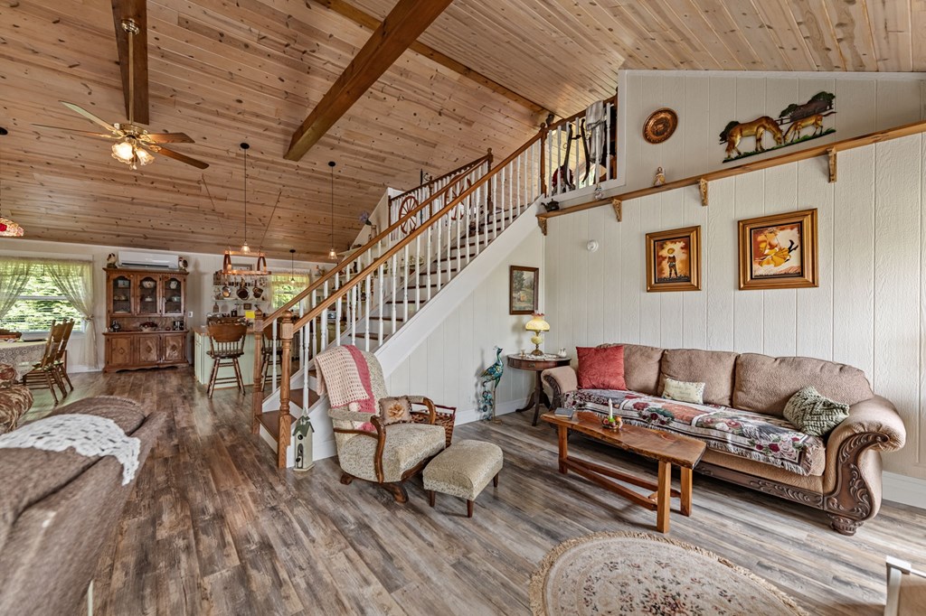 53 Fox Run Property Photo 41
