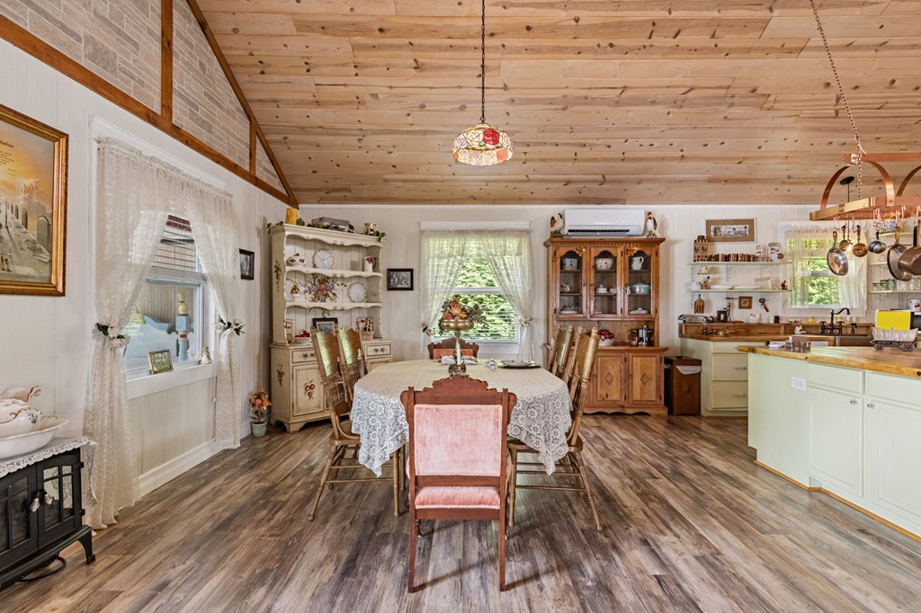 53 Fox Run Property Photo 47