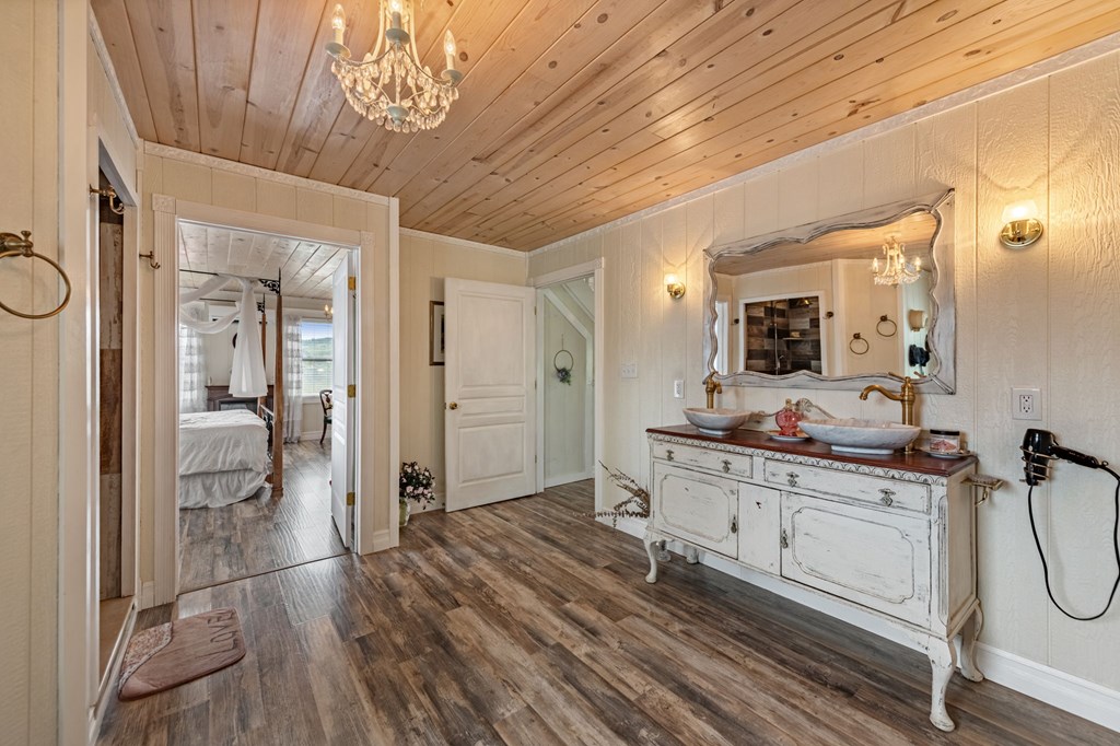53 Fox Run Property Photo 59
