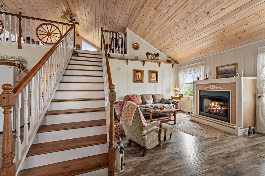 53 Fox Run Property Photo 72