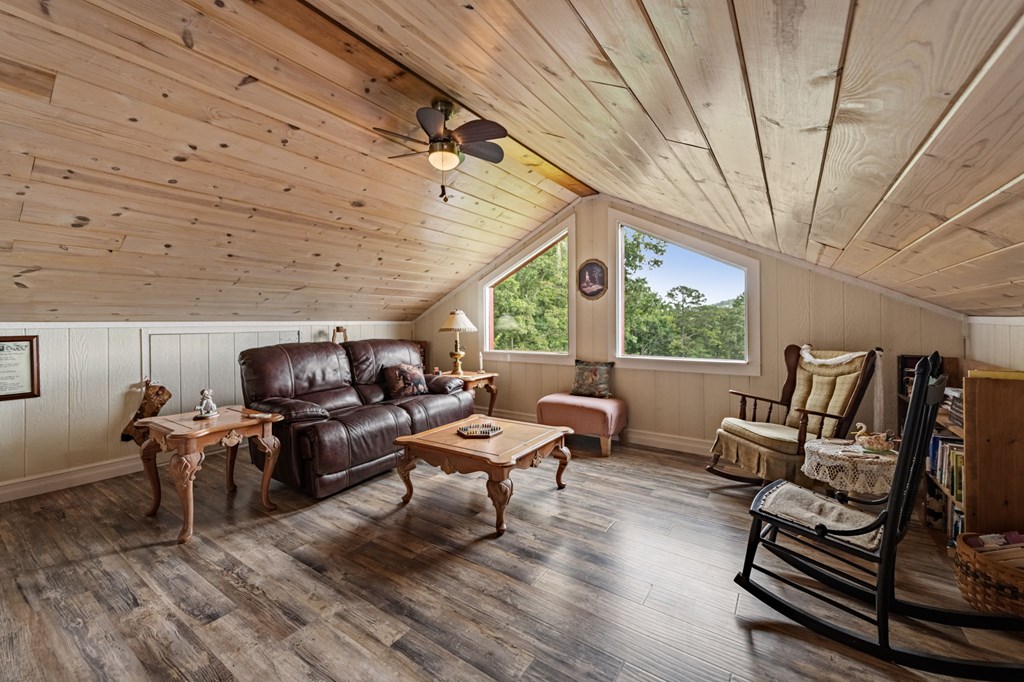 53 Fox Run Property Photo 73