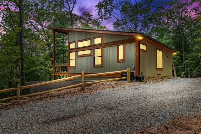 1360 Black Ankle Creek Road Property Photo 3