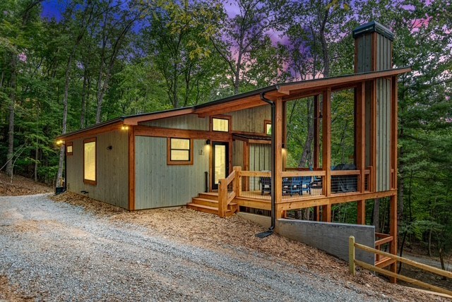 1360 Black Ankle Creek Road Property Photo 4