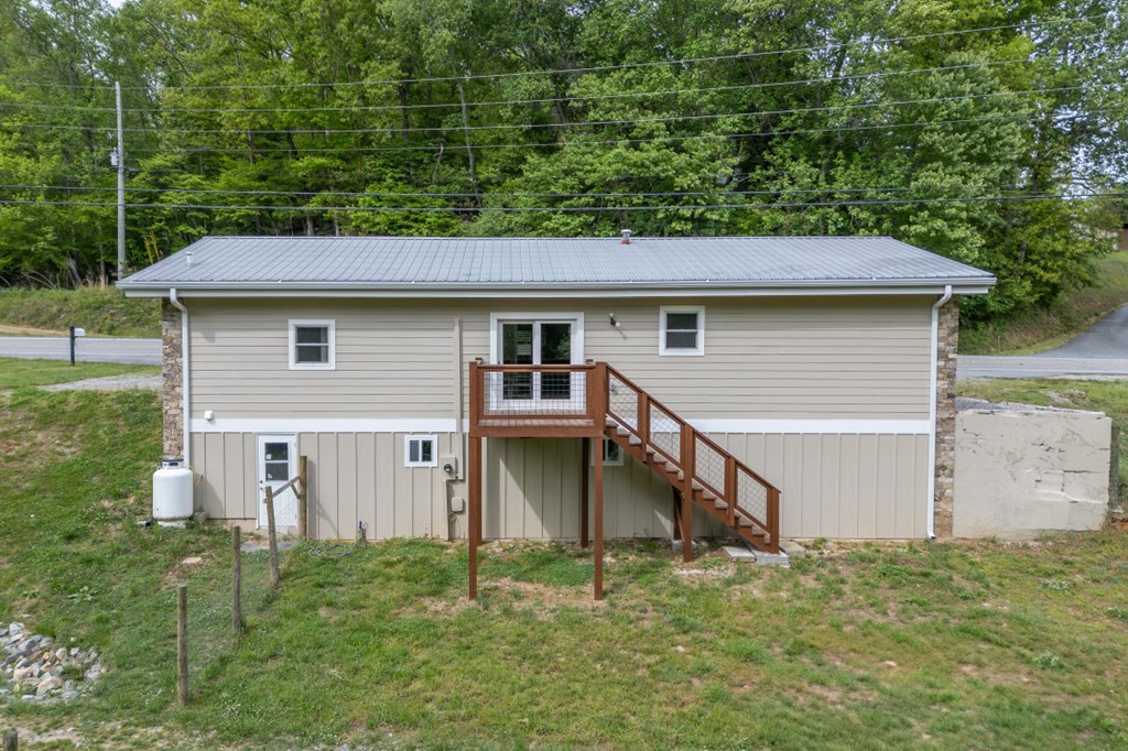 4494 Gainesville Hwy Property Photo 17