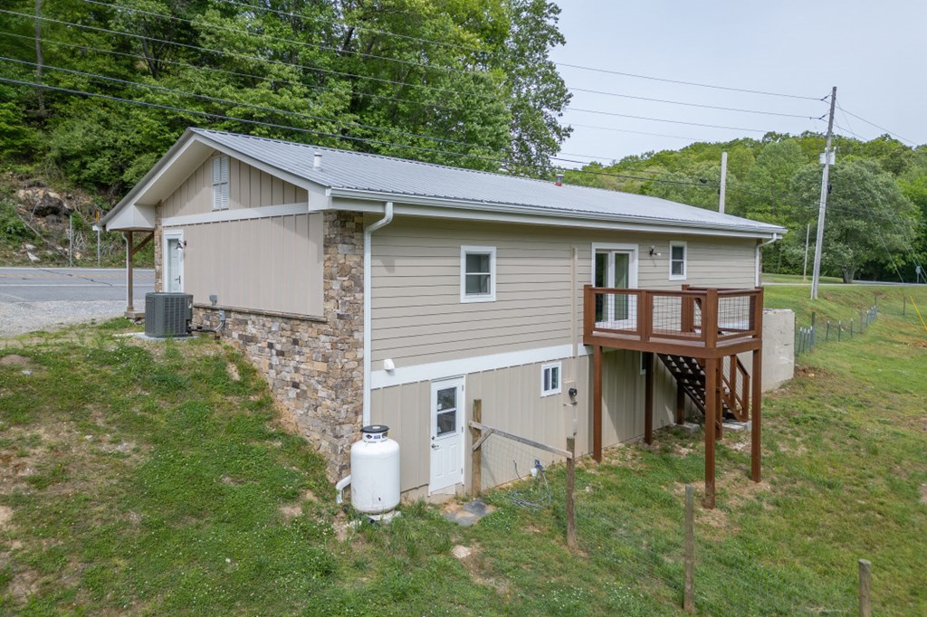 4494 Gainesville Hwy Property Photo 32