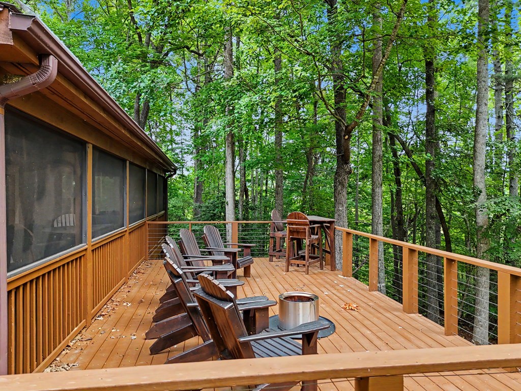147 Midnight Road Property Photo 3