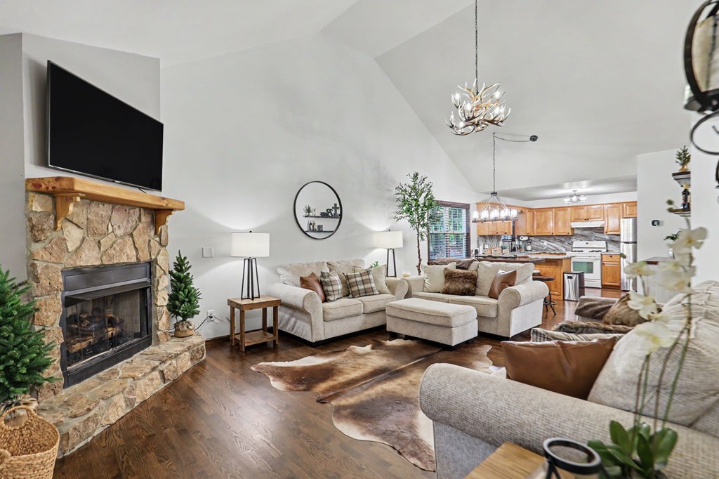 147 Midnight Road Property Photo 6