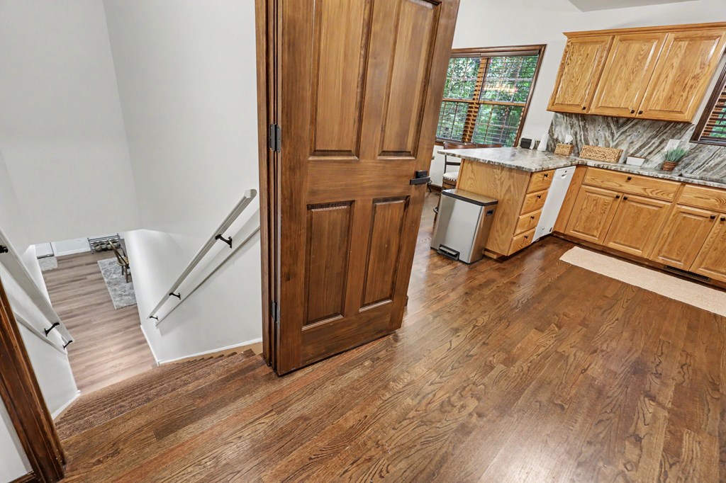 147 Midnight Road Property Photo 15