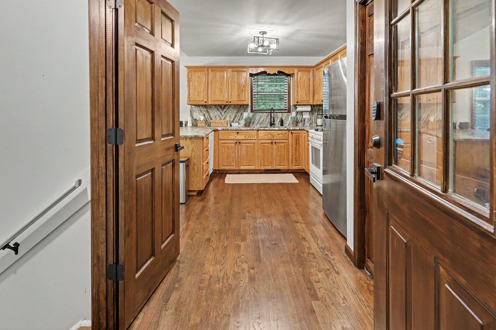 147 Midnight Road Property Photo 17
