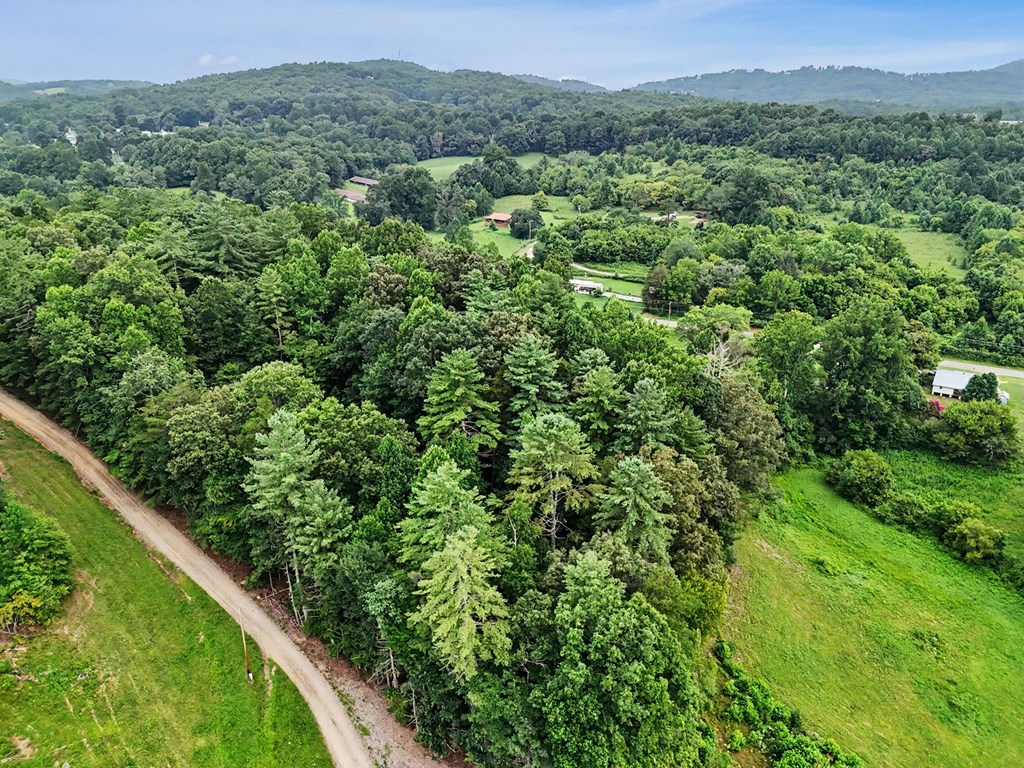 147 Midnight Road Property Photo 37