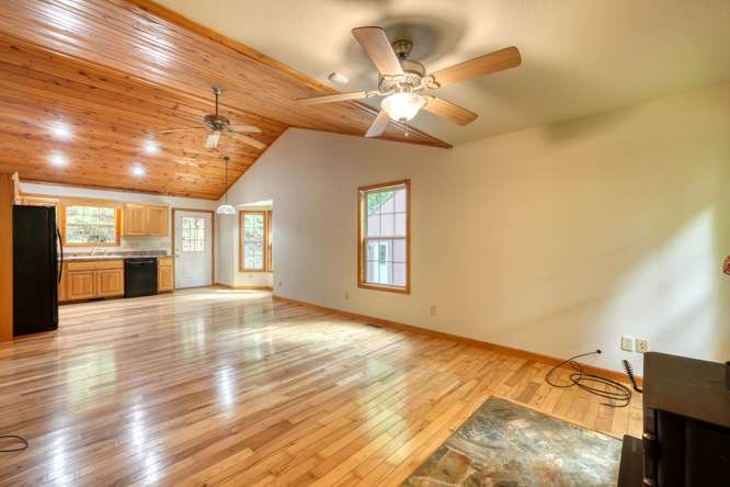 73 Sargent Drive Property Photo 9