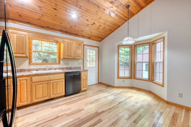73 Sargent Drive Property Photo 13