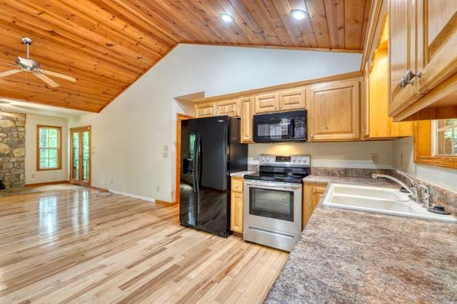 73 Sargent Drive Property Photo 17