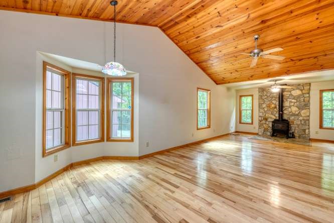 73 Sargent Drive Property Photo 18