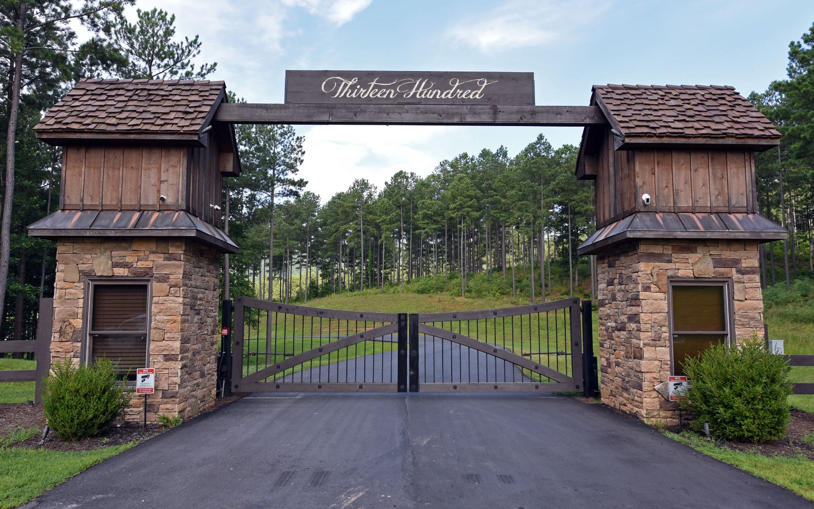 60 Thirteen Hundred Property Photo 14