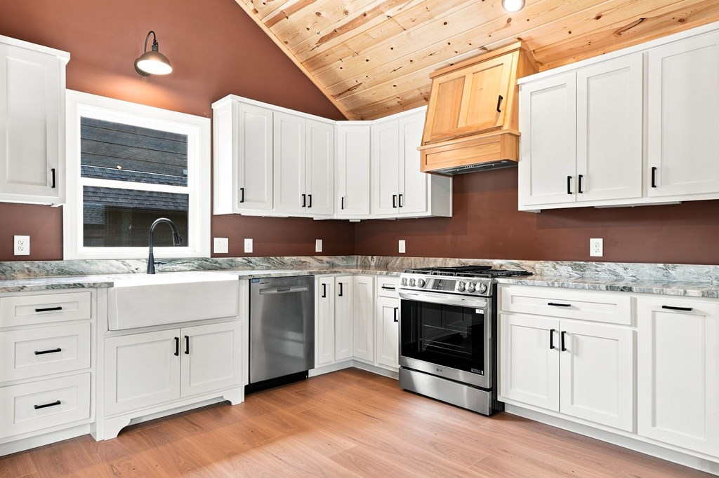 318 E Second Street Property Photo 19